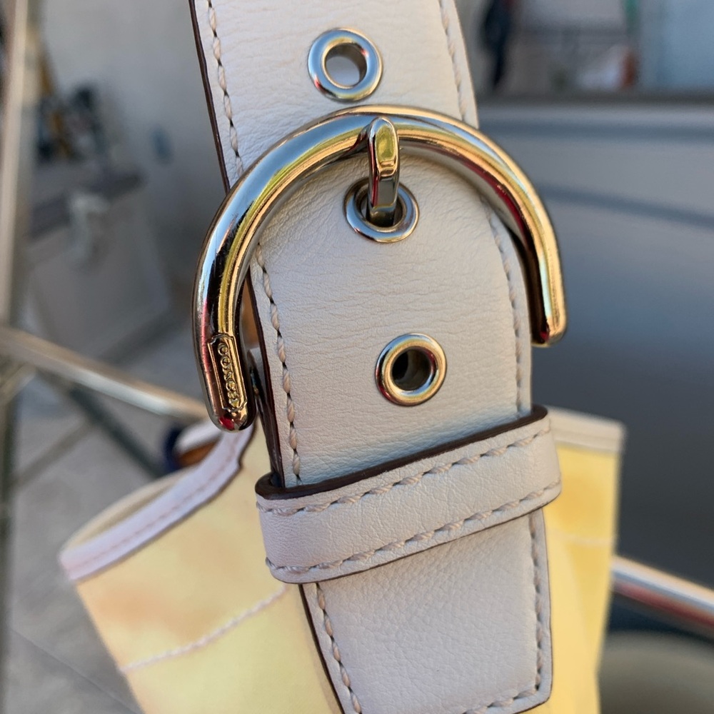 Rare Coach Hampton Purse - Picture 3 of 7